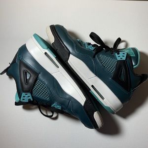 Air Jordan 4s retro teal